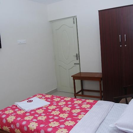 Hôtel Chakraa Residency à Ramanathapuram Extérieur photo