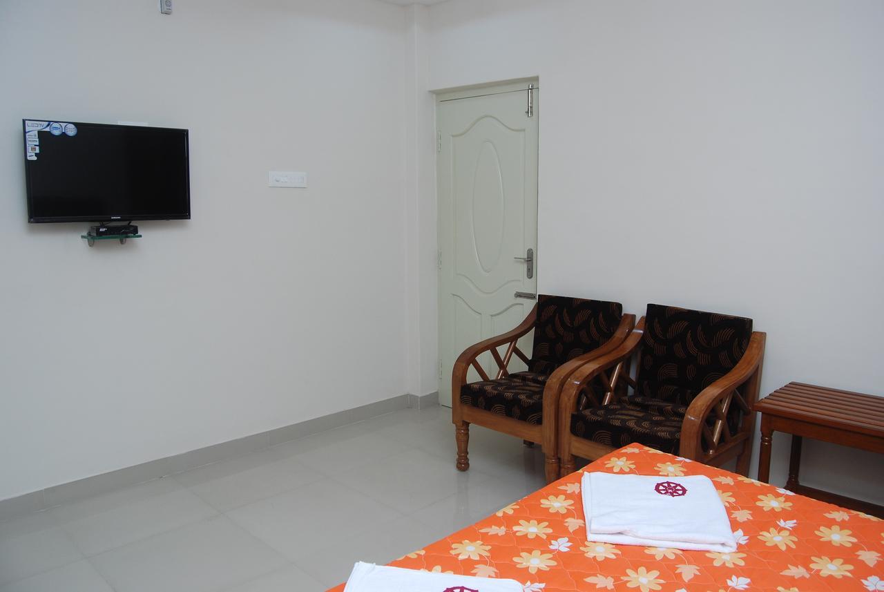 Hôtel Chakraa Residency à Ramanathapuram Extérieur photo