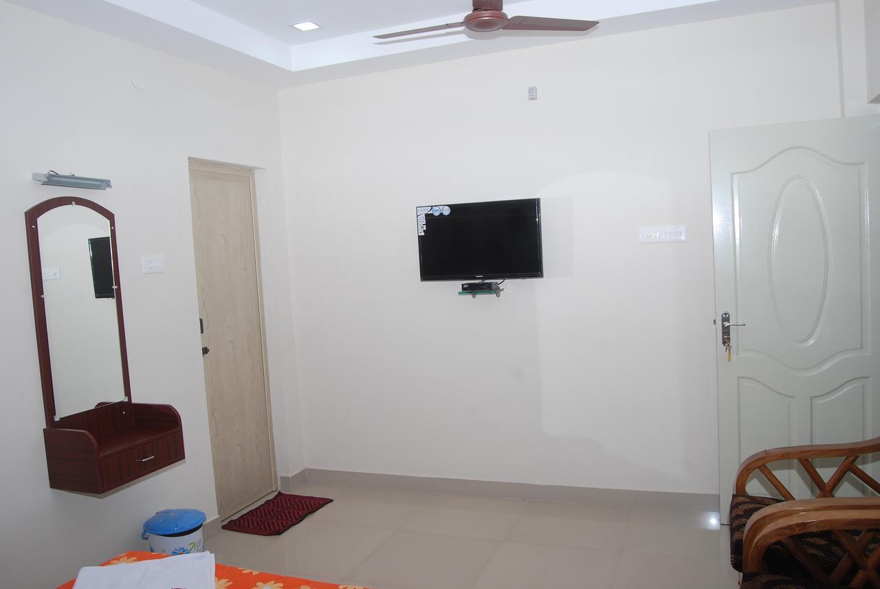 Hôtel Chakraa Residency à Ramanathapuram Extérieur photo